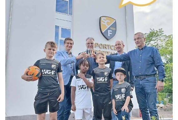 Cover/Titelbild zum Rückblick für das Jahr 2024 herausgegeben von der Stadt Freital. Foto: Stadt Freital